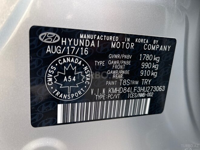 Hyundai Elantra-21