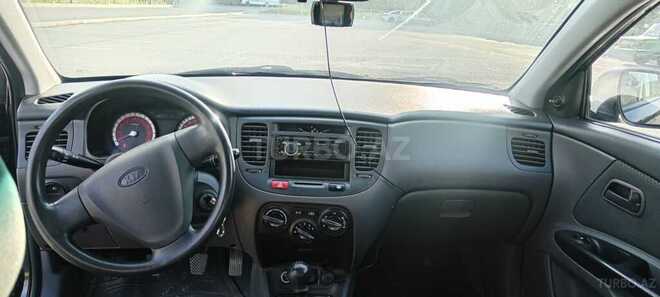 Kia Rio-2