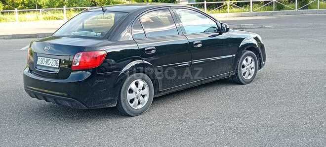 Kia Rio-17
