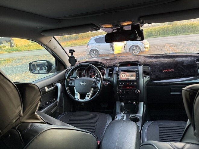 Kia Sorento-7