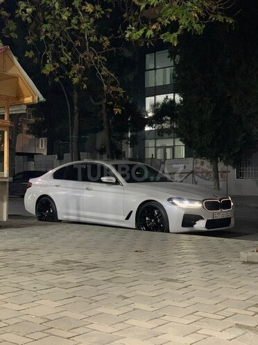 BMW 530-13