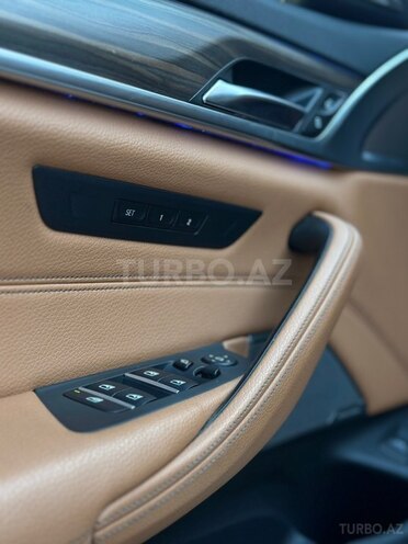 BMW 530-19