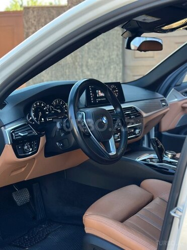 BMW 530-17