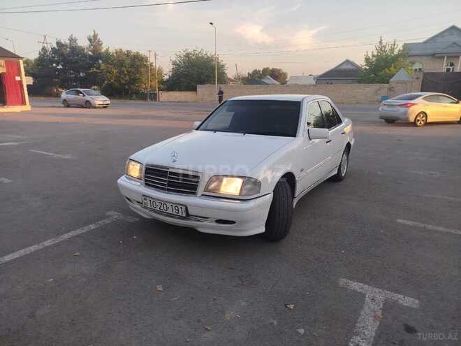 Mercedes C 200-2