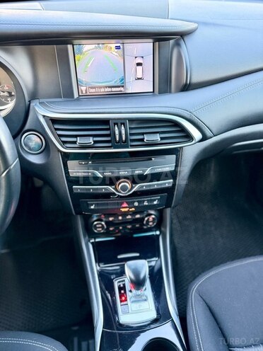 Infiniti QX30-16