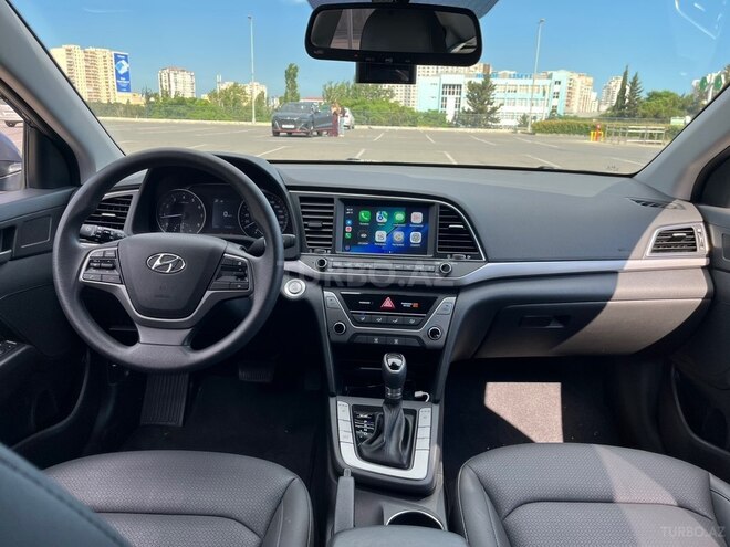 Hyundai Avante-12