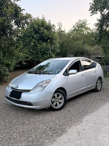 Toyota Prius-13