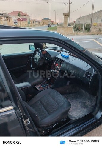 Mercedes C 180-9