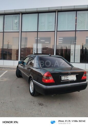 Mercedes C 180-7