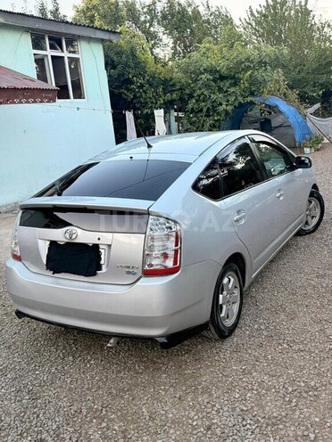 Toyota Prius-18
