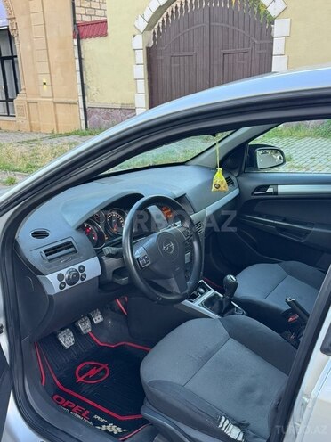 Opel Astra-12