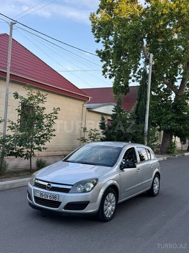 Opel Astra-11