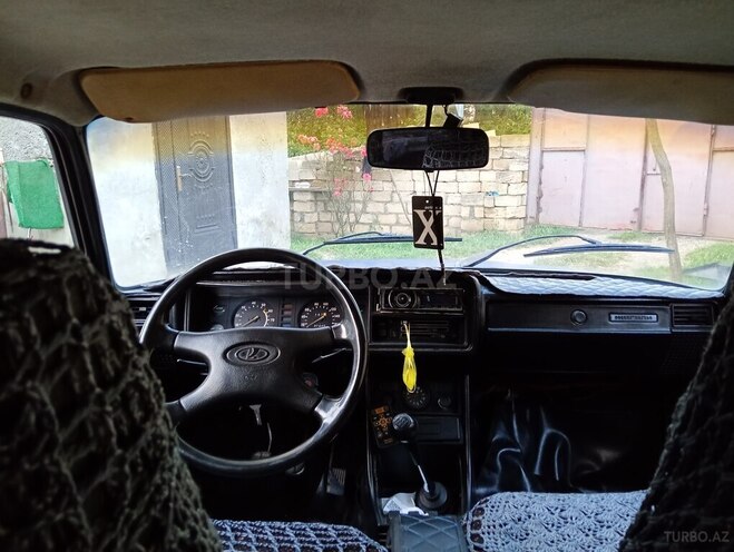 LADA (VAZ) 2107-2