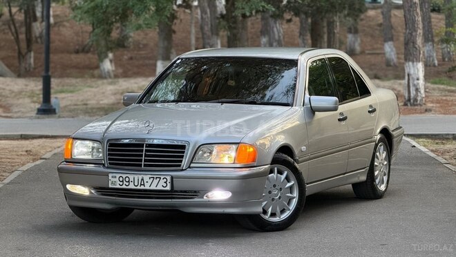 Mercedes C 240-1