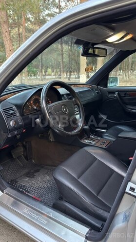 Mercedes C 240-10