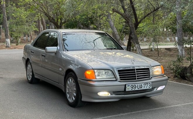 Mercedes C 240-4