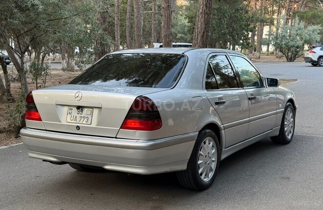 Mercedes C 240-8