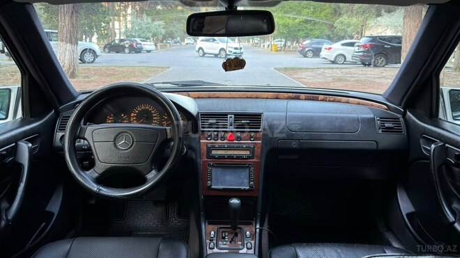 Mercedes C 240-9