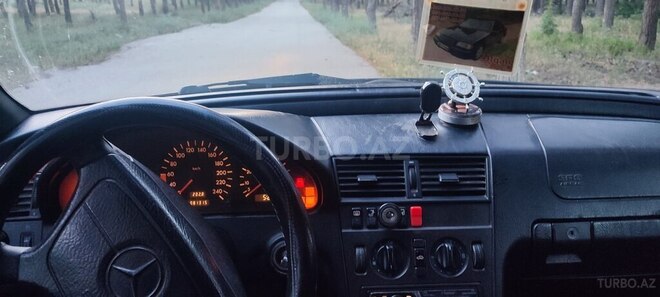 Mercedes C 200-6