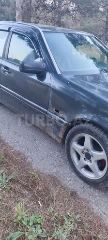 Mercedes C 200-3