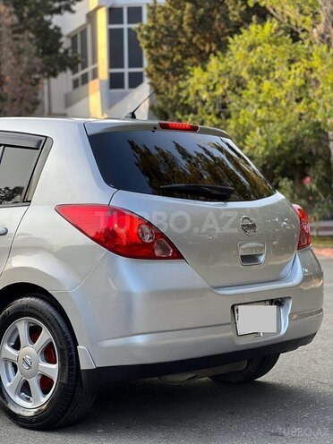 Nissan Tiida-6