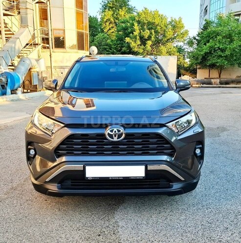 Toyota RAV4-1