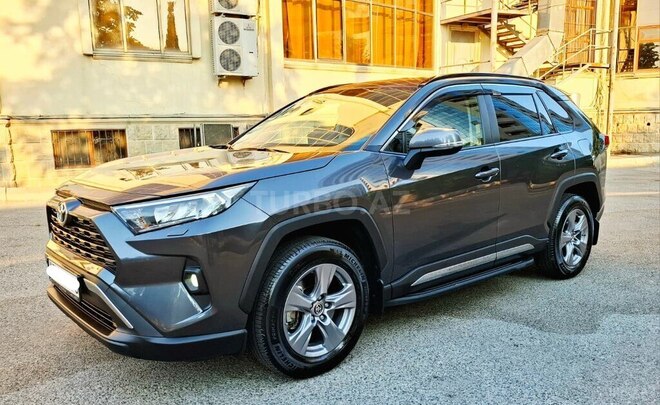 Toyota RAV4-4