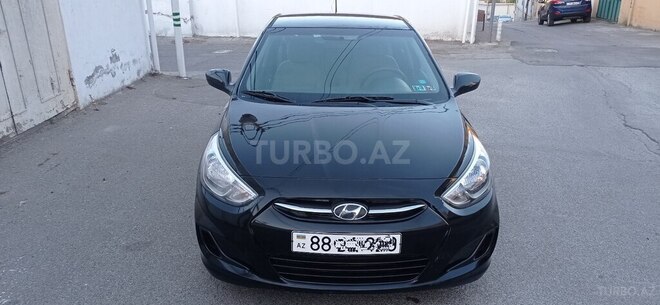 Hyundai Accent-2