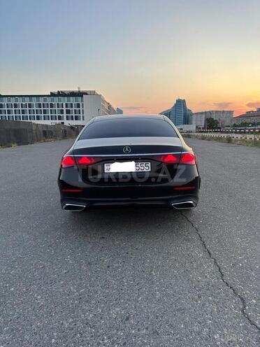 Mercedes E 300 de-2