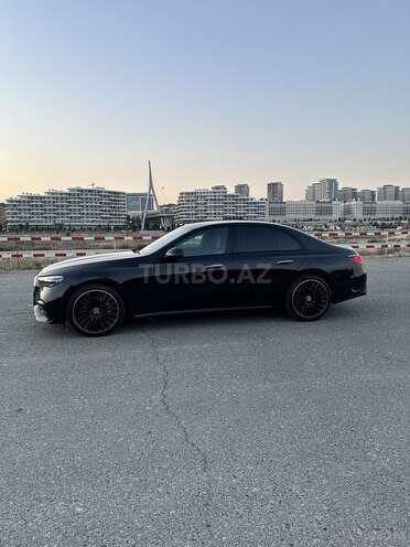 Mercedes E 300 de-3