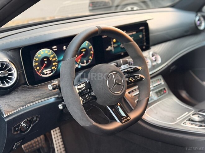 Mercedes E 300-8
