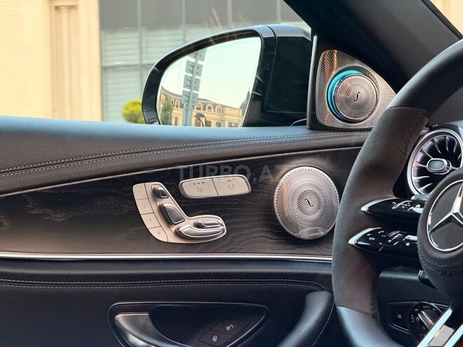 Mercedes E 300-12