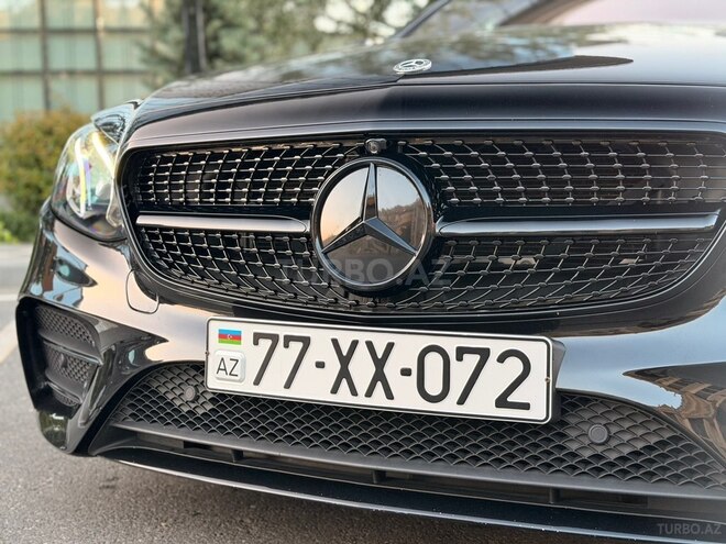 Mercedes E 300-9