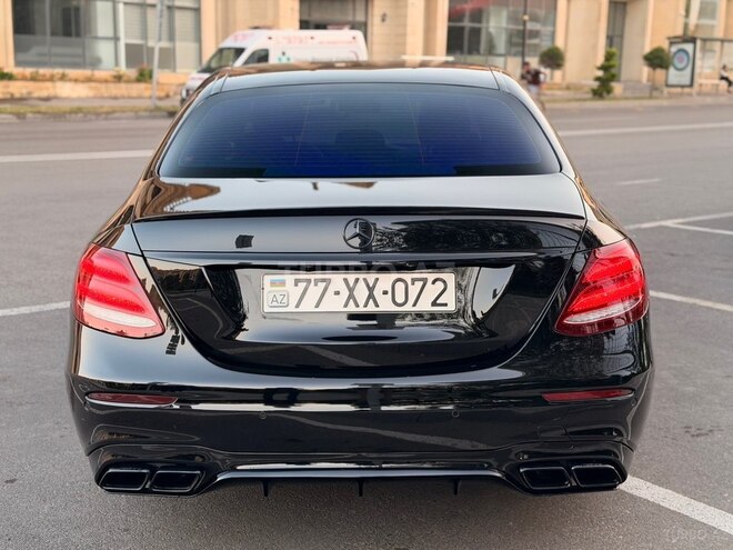 Mercedes E 300-4