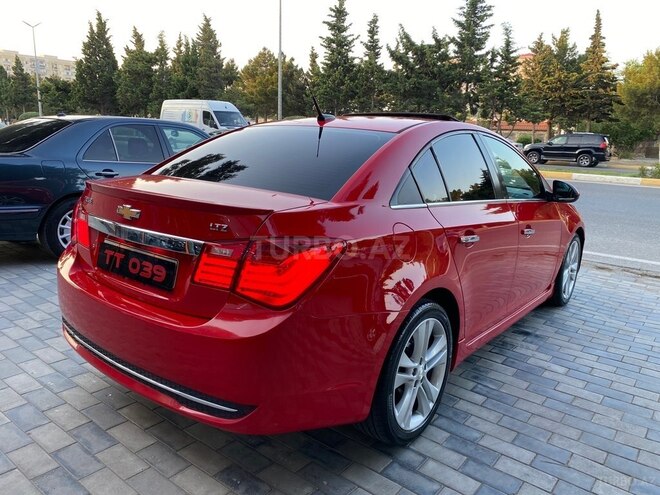 Chevrolet Cruze-12