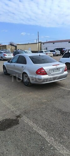 Mercedes E 320-3