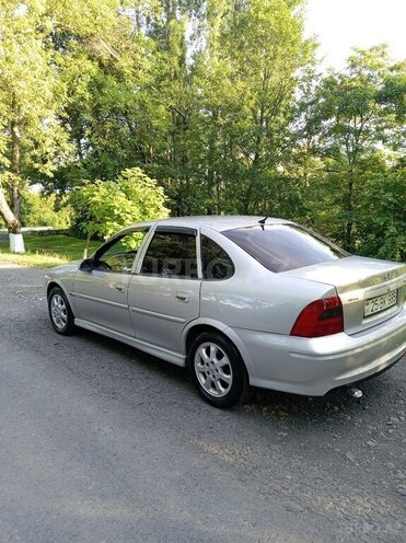 Opel Vectra-5