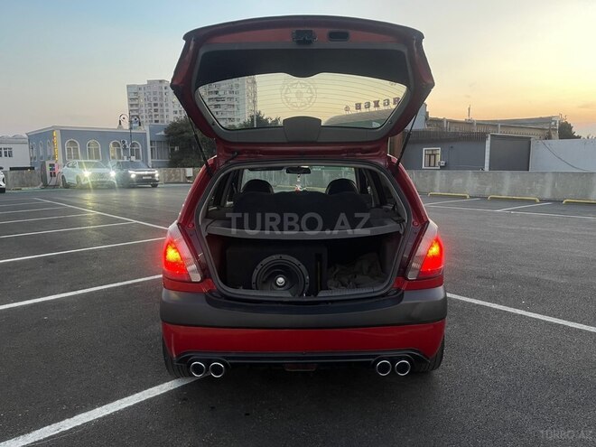 Kia Rio-5