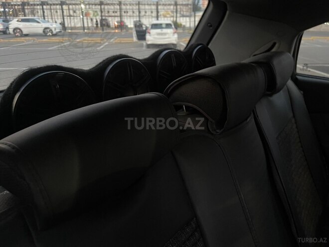 Kia Rio-8