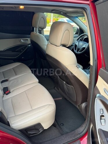 Hyundai Santa Fe-15