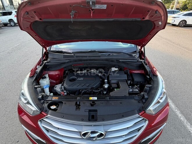 Hyundai Santa Fe-12
