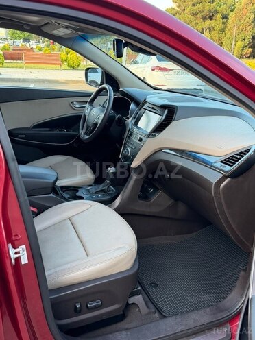 Hyundai Santa Fe-16