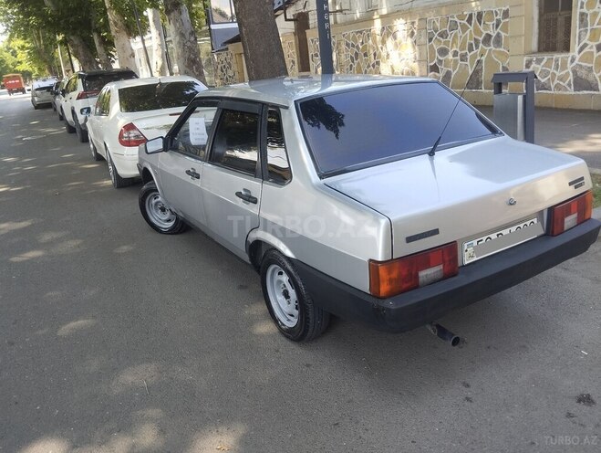 LADA (VAZ) 21099-2