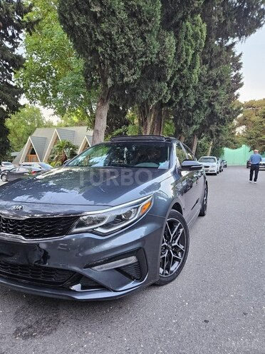 Kia Optima-4
