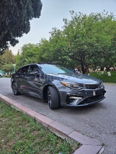 Kia Optima-1