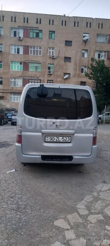 Nissan Urvan-4