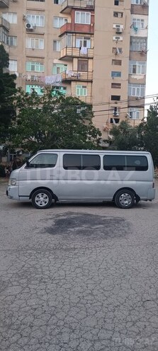 Nissan Urvan-2