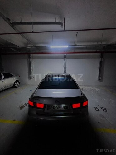 Hyundai Sonata-5