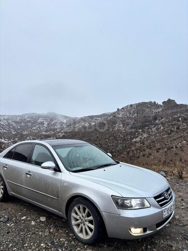 Hyundai Sonata-8