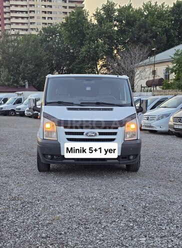 Ford Transit-1